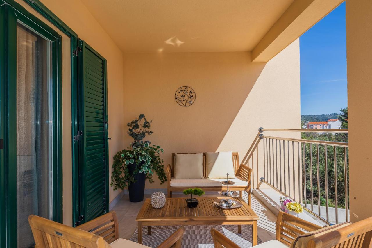 Ivana Apartment Trogir Exterior foto
